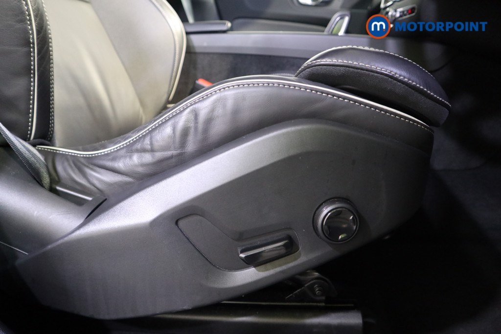 Volvo Xc60 R Design Automatic Petrol SUV - Stock Number (1584058) - 14th supplementary image