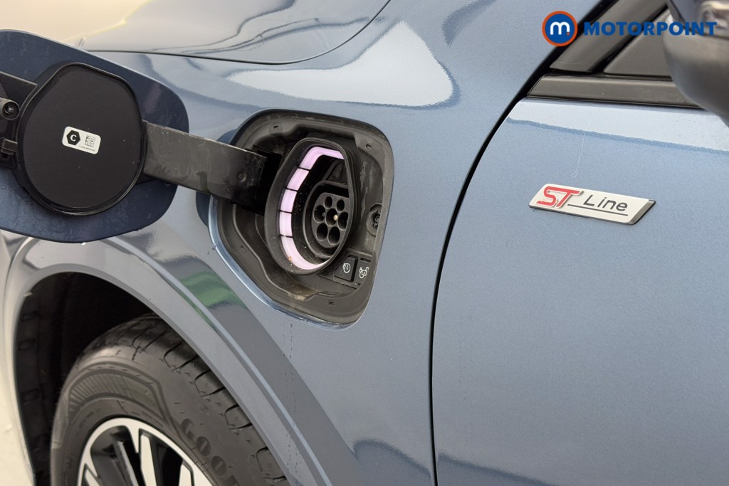 Ford Kuga St-Line X Edition Automatic Petrol Plug-In Hybrid SUV - Stock Number (1584583) - 32nd supplementary image