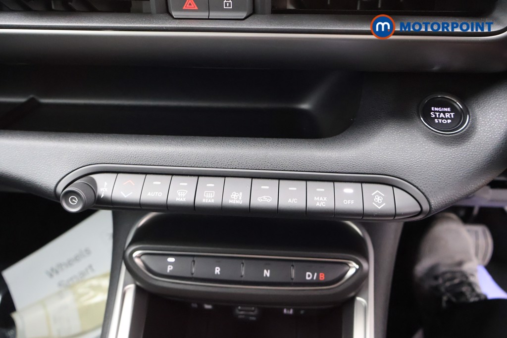 Jeep Avenger Altitude Automatic Electric SUV - Stock Number (1584679) - 9th supplementary image