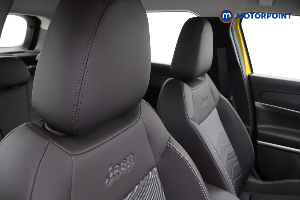 Jeep Avenger Altitude Automatic Electric SUV - Stock Number (1584679) - 16th supplementary image