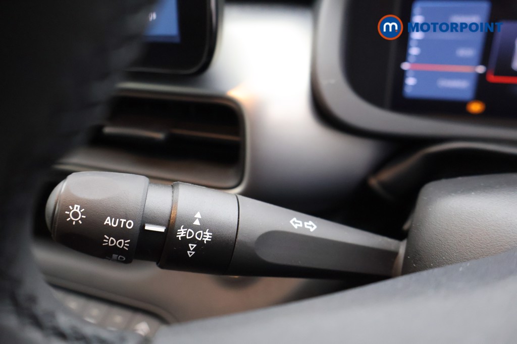 Jeep Avenger Summit Automatic Electric SUV - Stock Number (1584681) - 8th supplementary image