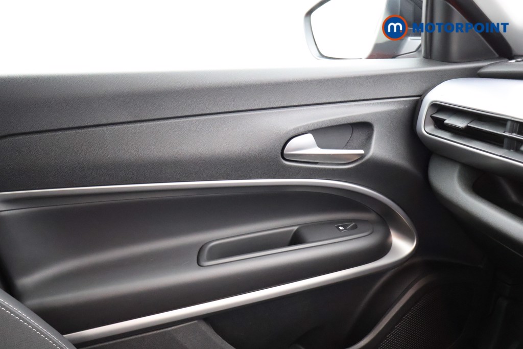 Jeep Avenger Summit Automatic Electric SUV - Stock Number (1584681) - 13th supplementary image