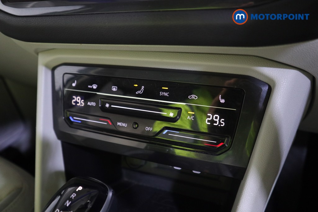 Volkswagen Tiguan Allspace Elegance Automatic Petrol SUV - Stock Number (1584724) - 7th supplementary image