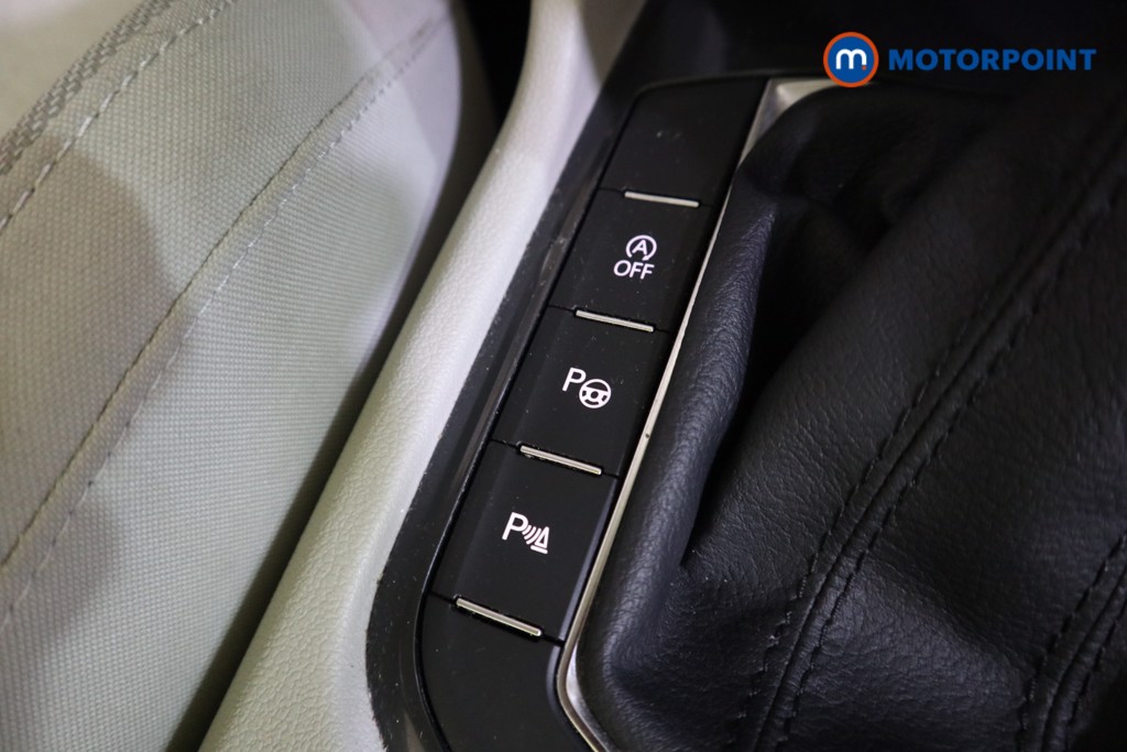 Volkswagen Tiguan Allspace Elegance Automatic Petrol SUV - Stock Number (1584724) - 10th supplementary image