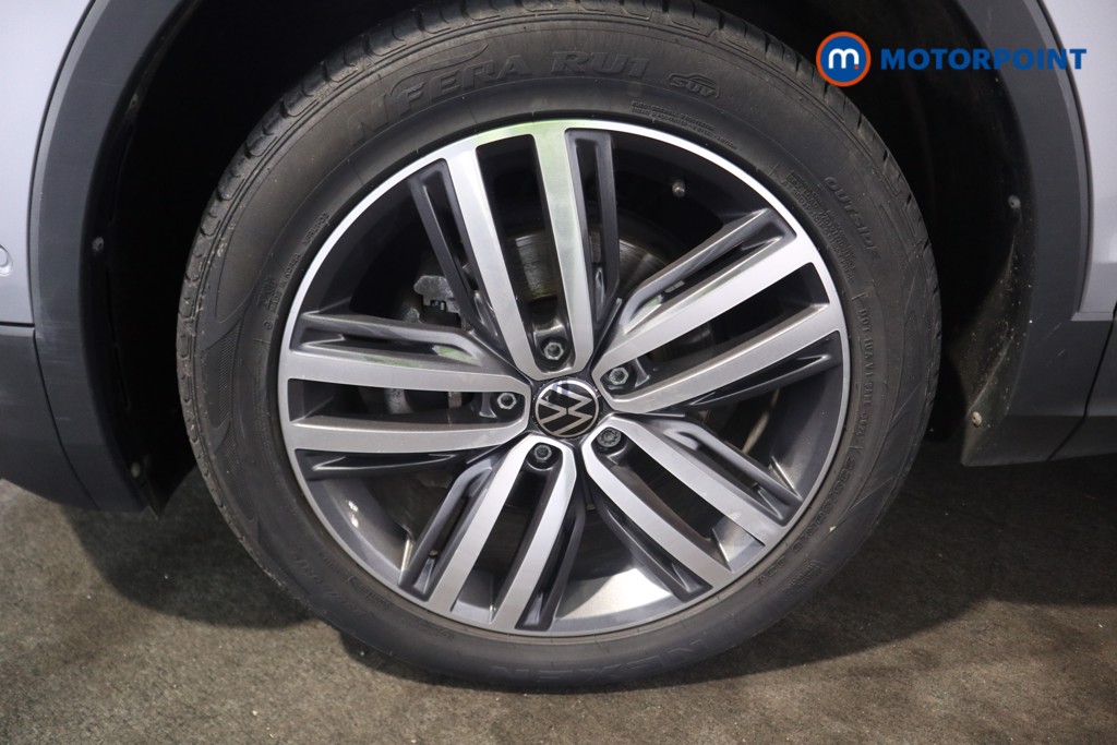 Volkswagen Tiguan Allspace Elegance Automatic Petrol SUV - Stock Number (1584724) - 25th supplementary image