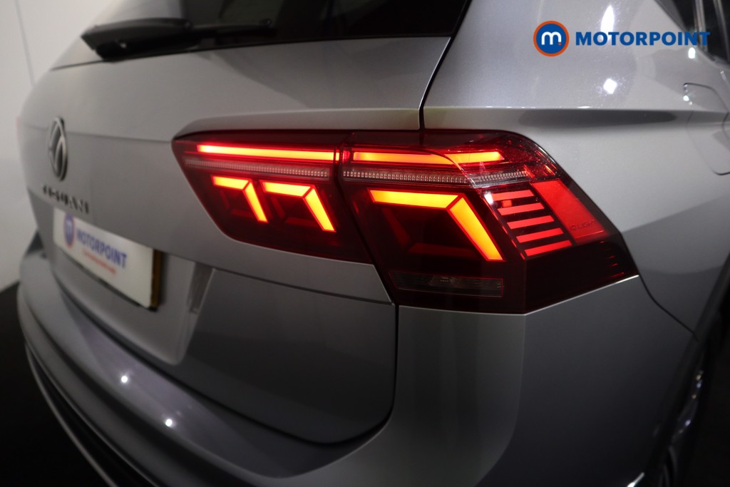 Volkswagen Tiguan Allspace Elegance Automatic Petrol SUV - Stock Number (1584724) - 30th supplementary image