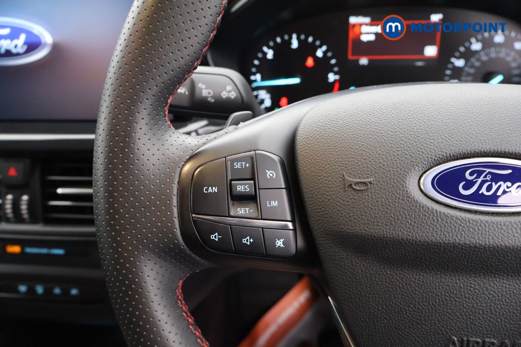 Ford Focus St-Line Edition Automatic Diesel Hatchback - Stock Number (1584876) - 2nd supplementary image
