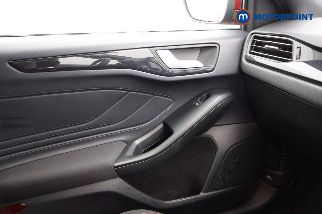 Ford Focus St-Line Edition Automatic Diesel Hatchback - Stock Number (1584876) - 14th supplementary image