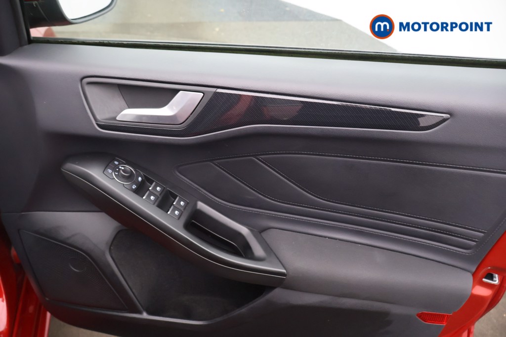Ford Focus St-Line Edition Automatic Diesel Hatchback - Stock Number (1584876) - 15th supplementary image