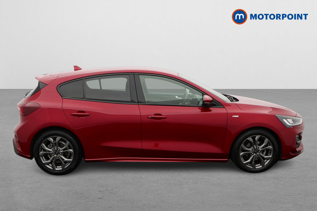 Ford Focus St-Line Edition Automatic Diesel Hatchback - Stock Number (1584876) - Drivers side