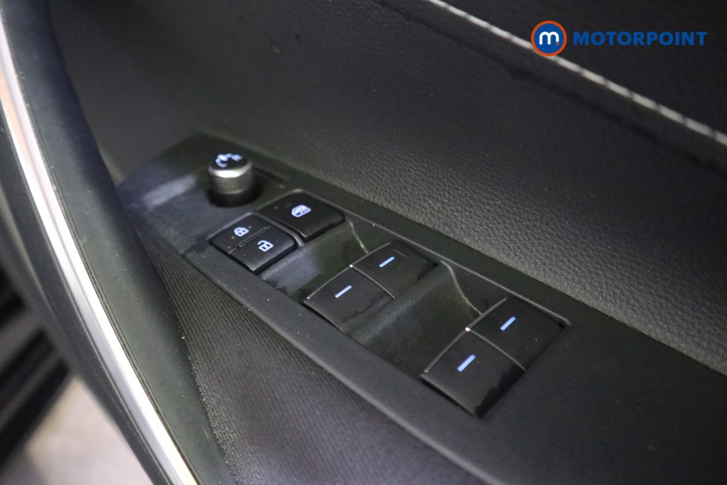 Toyota Corolla Icon Tech Automatic Petrol-Electric Hybrid Hatchback - Stock Number (1585004) - 12th supplementary image