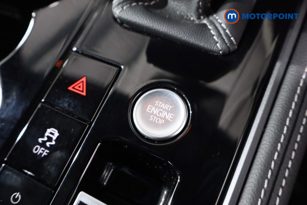 Volkswagen Touareg Black Edition Automatic Diesel SUV - Stock Number (1585128) - 13th supplementary image