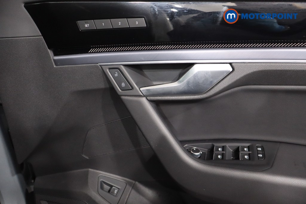 Volkswagen Touareg Black Edition Automatic Diesel SUV - Stock Number (1585128) - 22nd supplementary image