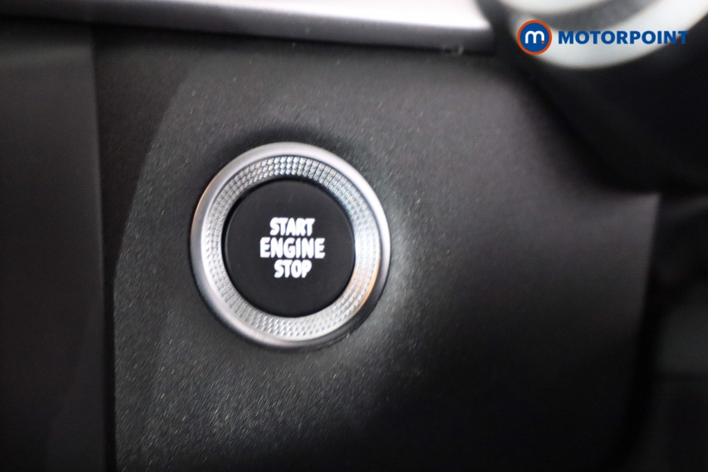 Renault Captur Iconic Automatic Petrol SUV - Stock Number (1585641) - 13th supplementary image