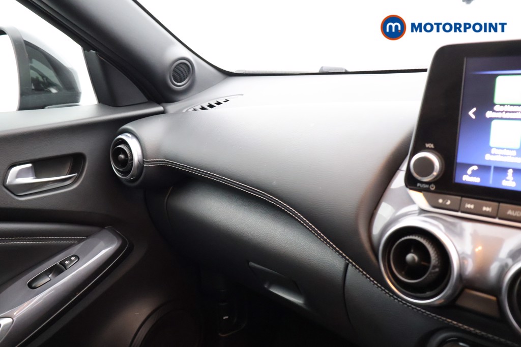 Nissan Juke N-Connecta Automatic Petrol SUV - Stock Number (1585806) - 11th supplementary image