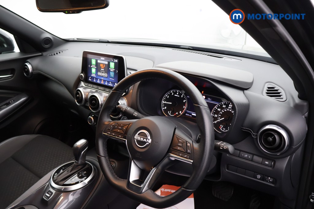 Nissan Juke N-Connecta Automatic Petrol SUV - Stock Number (1585806) - 14th supplementary image
