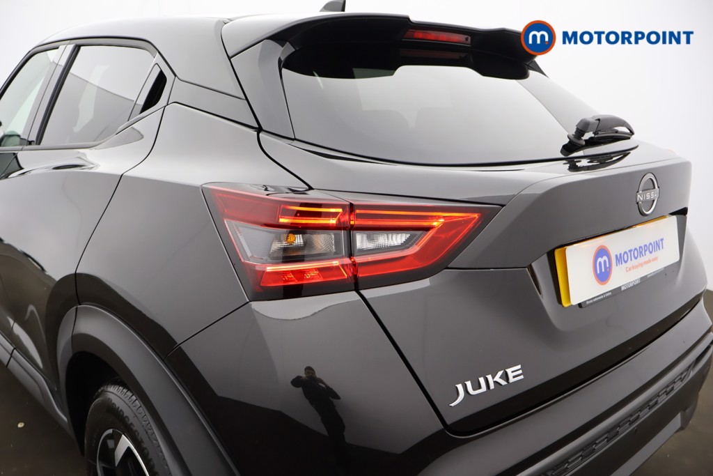 Nissan Juke N-Connecta Automatic Petrol SUV - Stock Number (1585806) - 21st supplementary image