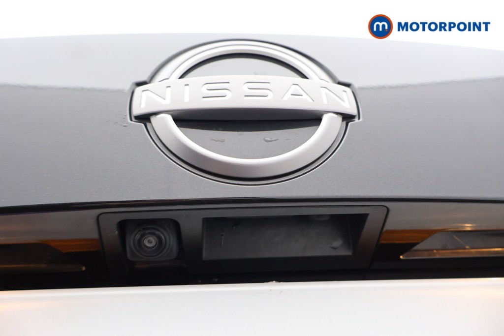 Nissan Juke N-Connecta Automatic Petrol SUV - Stock Number (1585806) - 22nd supplementary image