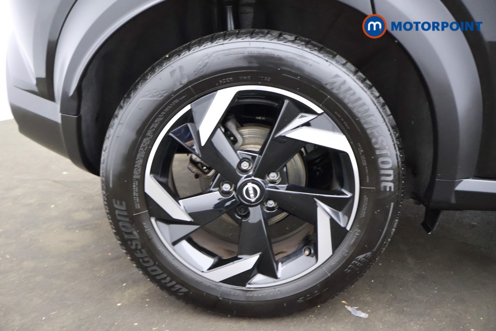 Nissan Juke N-Connecta Automatic Petrol SUV - Stock Number (1585806) - 24th supplementary image