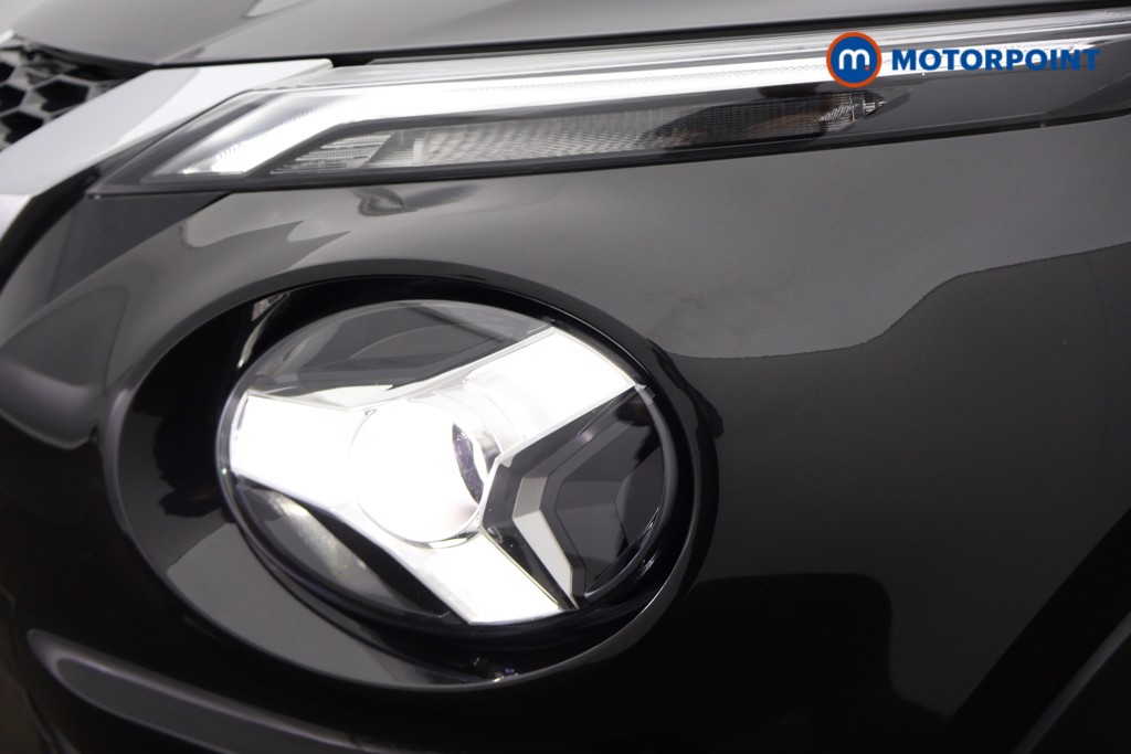 Nissan Juke N-Connecta Automatic Petrol SUV - Stock Number (1585806) - 27th supplementary image