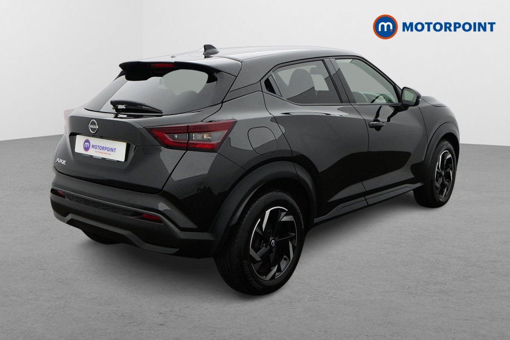 Nissan Juke N-Connecta Automatic Petrol SUV - Stock Number (1585806) - Drivers side rear corner