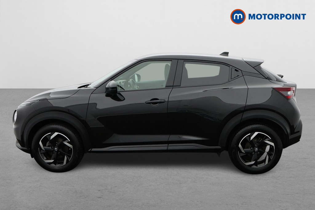 Nissan Juke N-Connecta Automatic Petrol SUV - Stock Number (1585806) - Passenger side