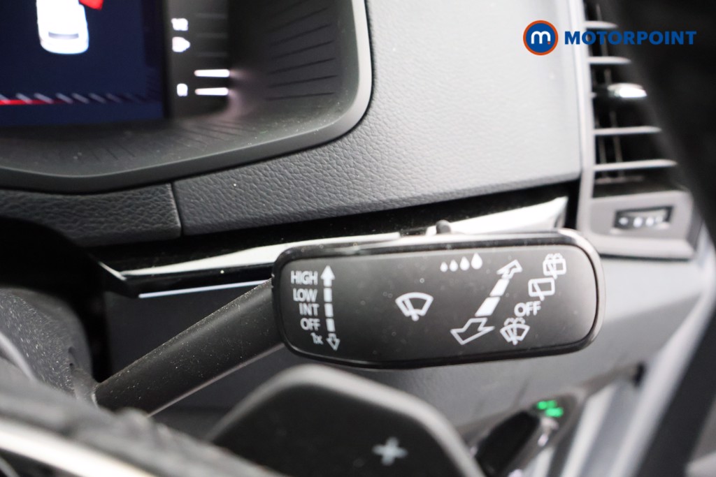 Skoda Karoq Sportline Edition Automatic Petrol SUV - Stock Number (1585868) - 6th supplementary image