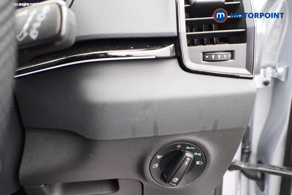 Skoda Karoq Sportline Edition Automatic Petrol SUV - Stock Number (1585868) - 8th supplementary image