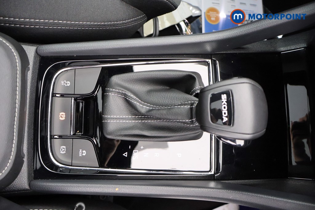 Skoda Karoq Sportline Edition Automatic Petrol SUV - Stock Number (1585868) - 15th supplementary image