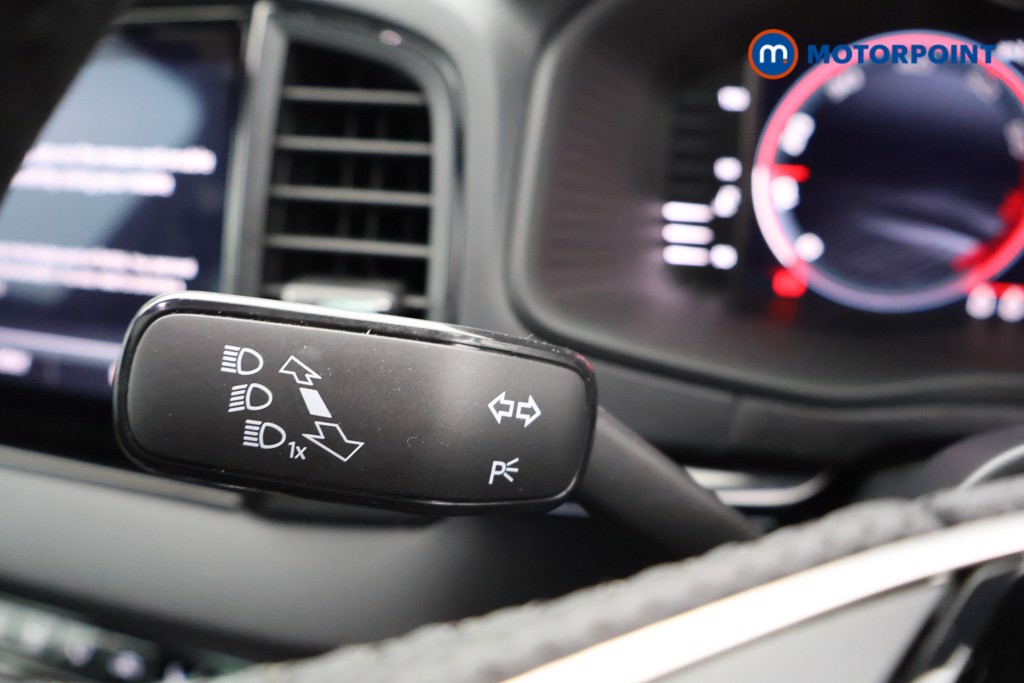 Skoda Karoq Sportline Edition Manual Petrol SUV - Stock Number (1585887) - 5th supplementary image