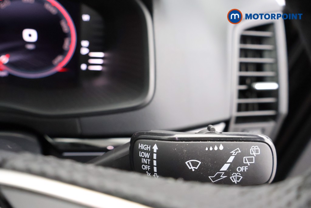 Skoda Karoq Sportline Edition Manual Petrol SUV - Stock Number (1585887) - 6th supplementary image