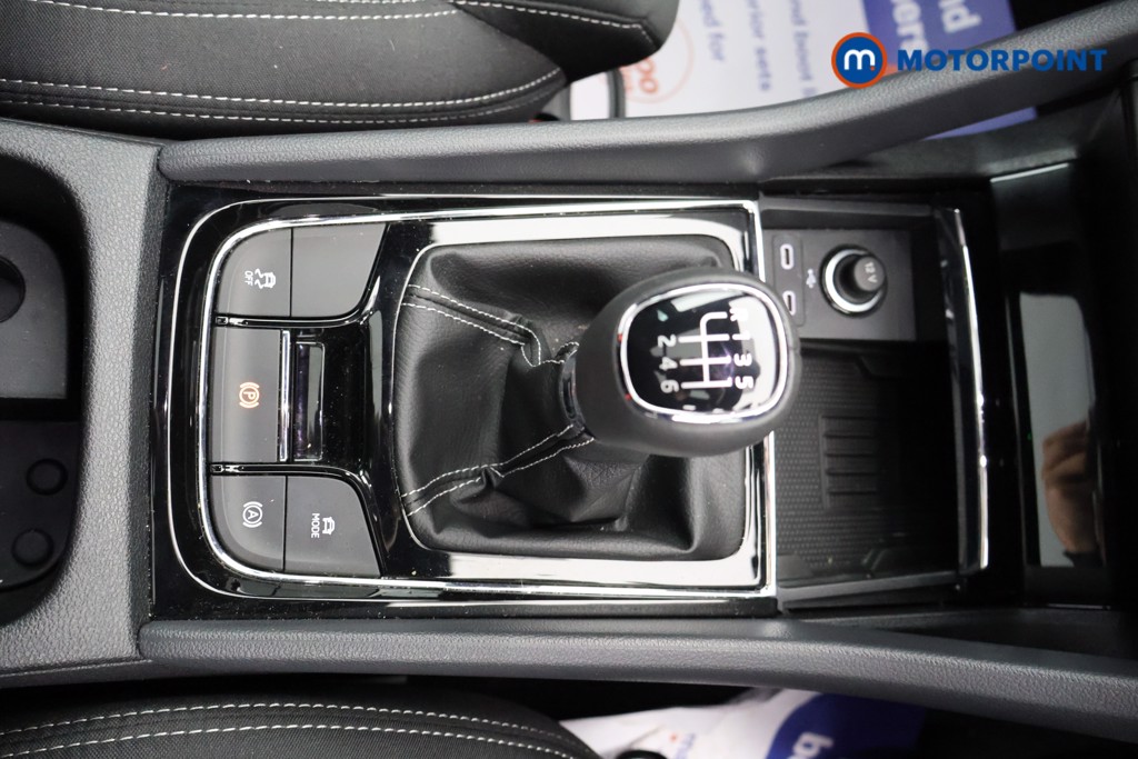 Skoda Karoq Sportline Edition Manual Petrol SUV - Stock Number (1585887) - 14th supplementary image