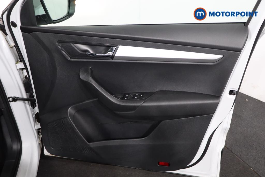 Skoda Karoq Se Technology Manual Petrol SUV - Stock Number (1586033) - 1st supplementary image