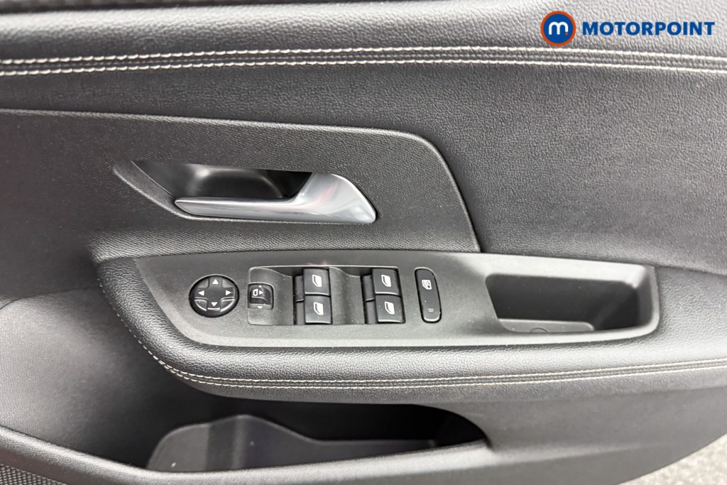 Vauxhall Mokka Ultimate Automatic Electric SUV - Stock Number (1586094) - 16th supplementary image