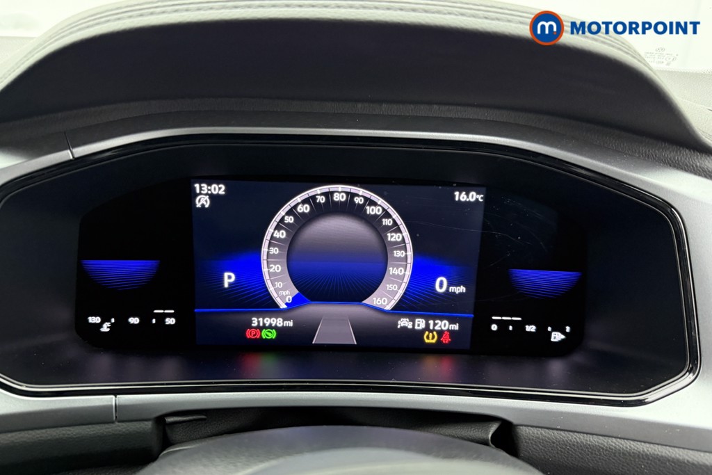 Volkswagen T-Roc Life Automatic Petrol SUV - Stock Number (1586215) - 5th supplementary image