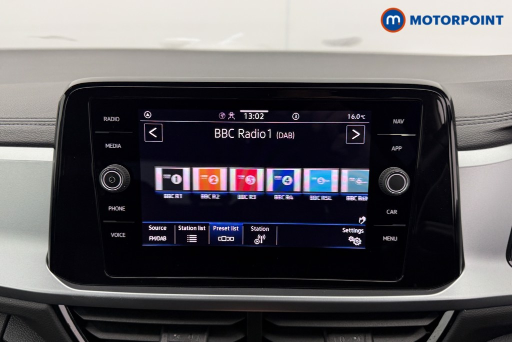Volkswagen T-Roc Life Automatic Petrol SUV - Stock Number (1586215) - 6th supplementary image