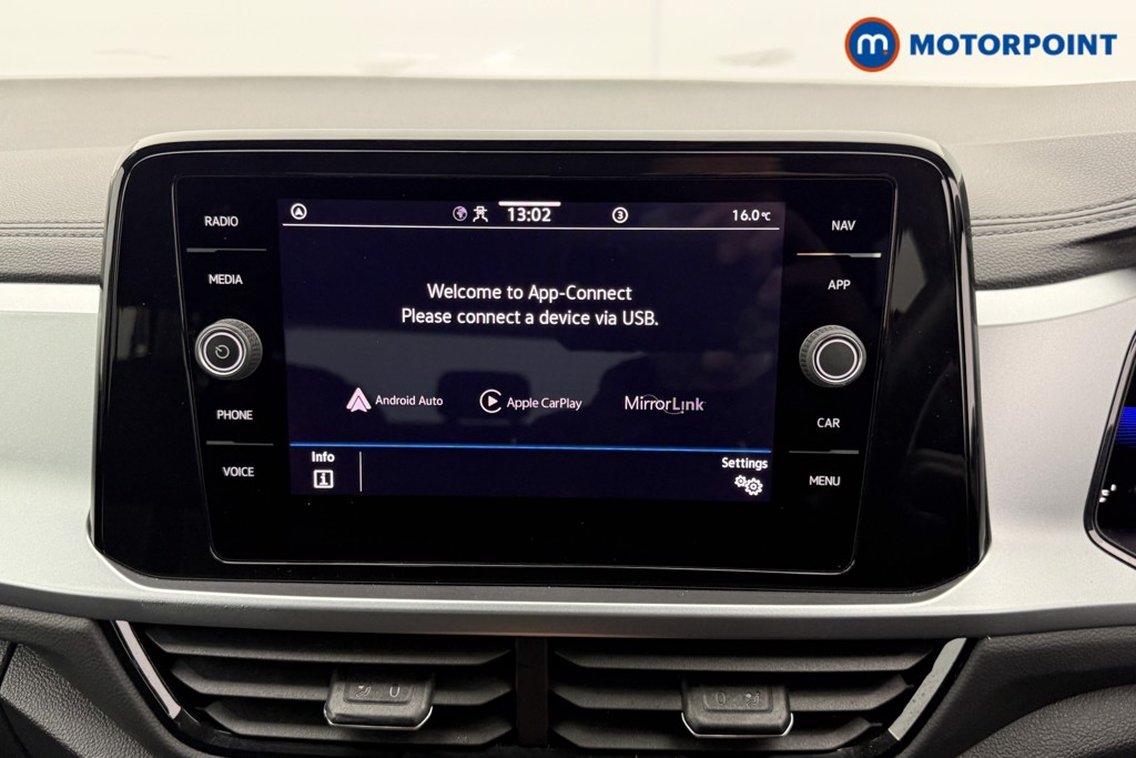 Volkswagen T-Roc Life Automatic Petrol SUV - Stock Number (1586215) - 10th supplementary image