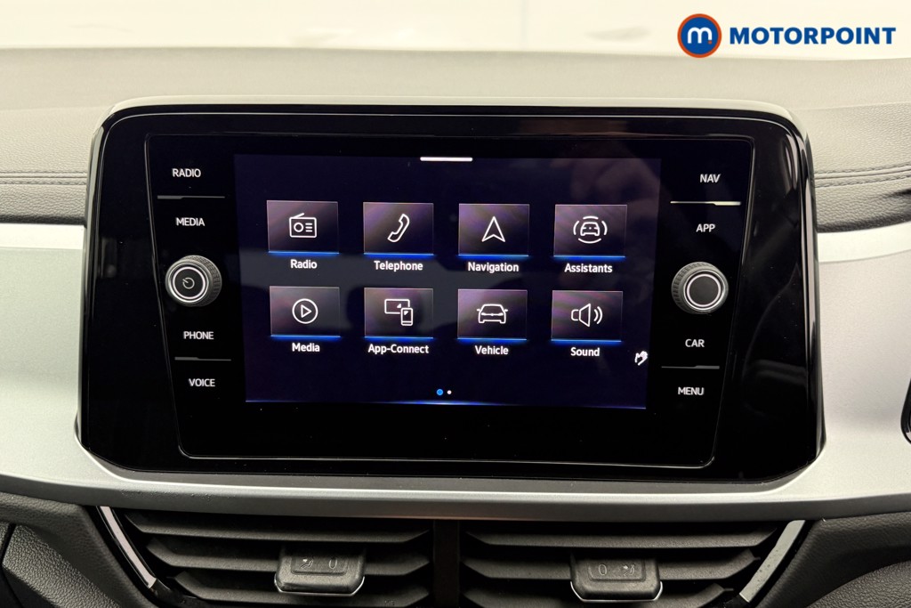 Volkswagen T-Roc Life Automatic Petrol SUV - Stock Number (1586215) - 11th supplementary image