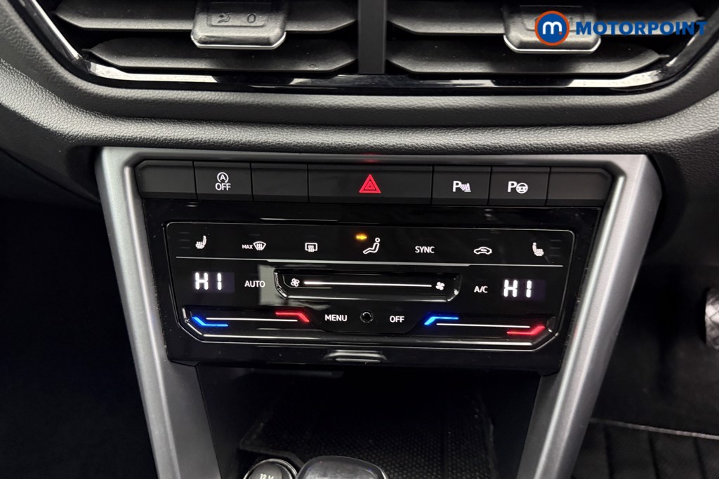 Volkswagen T-Roc Life Automatic Petrol SUV - Stock Number (1586215) - 12th supplementary image