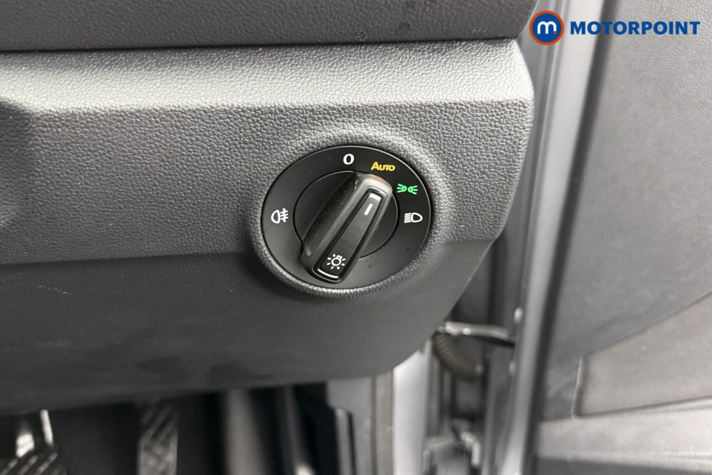 Volkswagen T-Roc Life Automatic Petrol SUV - Stock Number (1586215) - 16th supplementary image