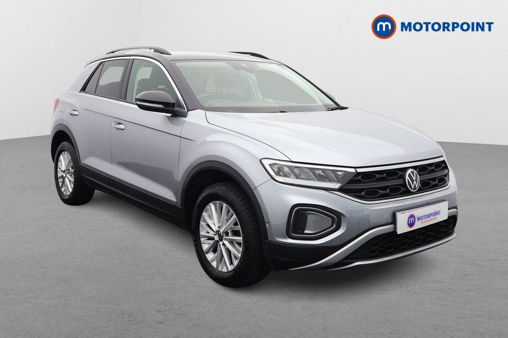 Volkswagen T-Roc Life Automatic Petrol SUV - Stock Number (1586215) - Drivers side front corner