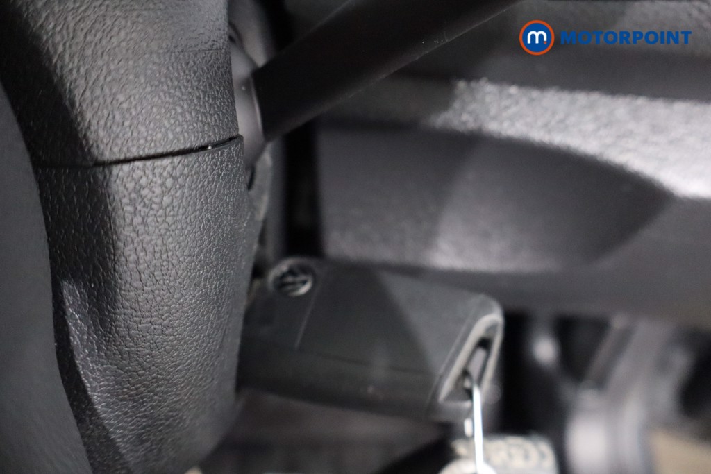 Volkswagen T-Roc Life Automatic Petrol SUV - Stock Number (1586334) - 13th supplementary image