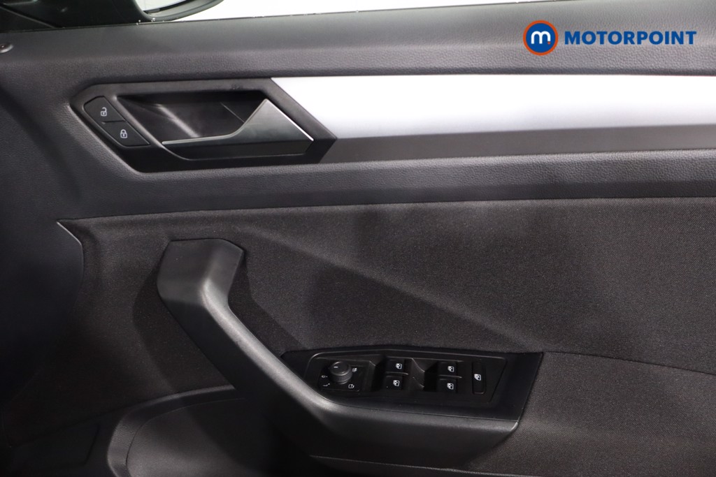 Volkswagen T-Roc Life Automatic Petrol SUV - Stock Number (1586334) - 21st supplementary image