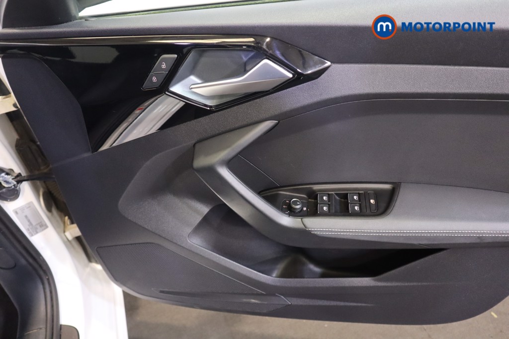 Audi A1 S Line Manual Petrol Hatchback - Stock Number (1586500) - 9th supplementary image