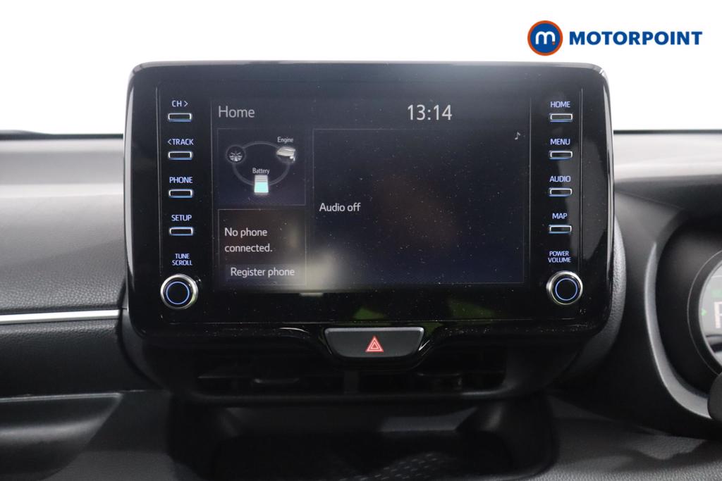 Toyota Yaris Design Automatic Petrol-Electric Hybrid Hatchback - Stock Number (1586530) - 2nd supplementary image