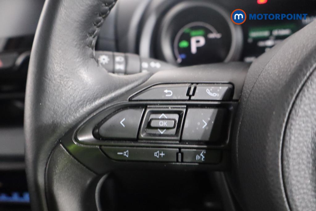 Toyota Yaris Design Automatic Petrol-Electric Hybrid Hatchback - Stock Number (1586530) - 7th supplementary image
