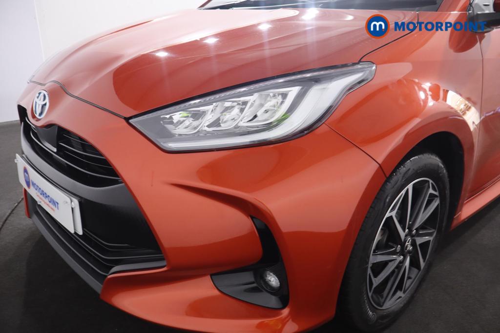 Toyota Yaris Design Automatic Petrol-Electric Hybrid Hatchback - Stock Number (1586530) - 12th supplementary image