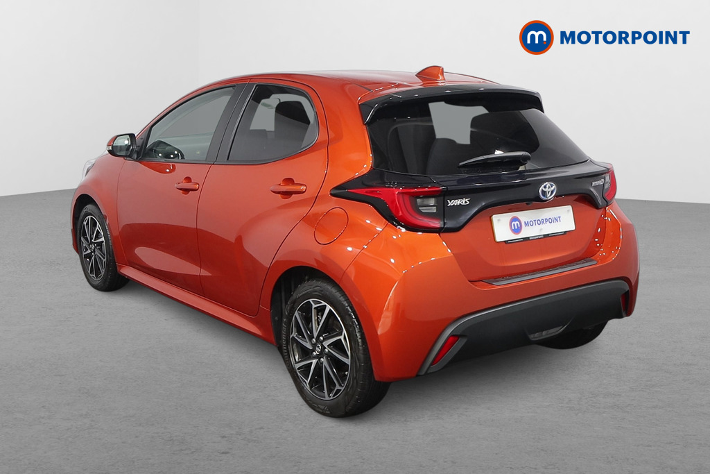 Toyota Yaris Design Automatic Petrol-Electric Hybrid Hatchback - Stock Number (1586530) - Passenger side rear corner