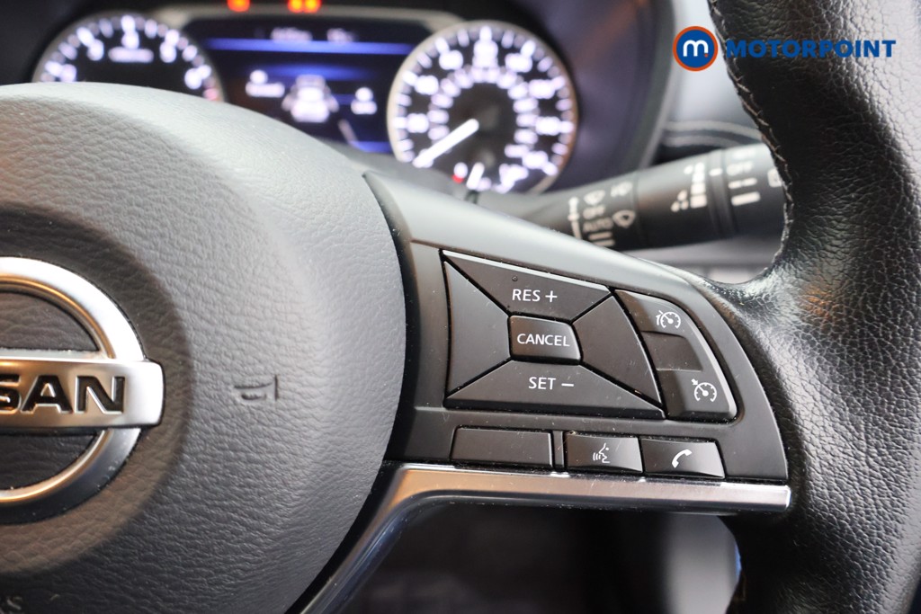 Nissan Juke N-Connecta Manual Petrol SUV - Stock Number (1586598) - 3rd supplementary image