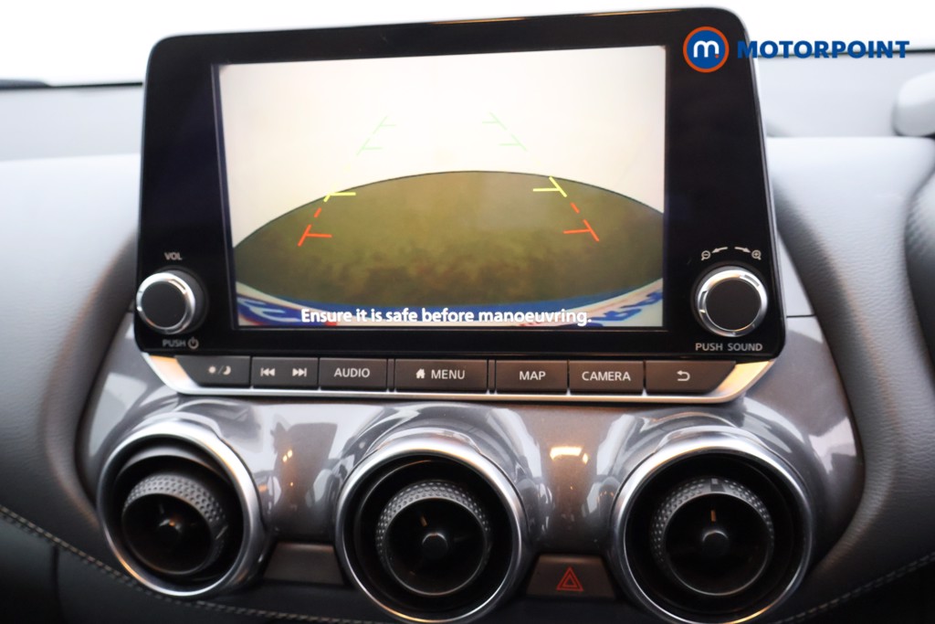 Nissan Juke N-Connecta Manual Petrol SUV - Stock Number (1586598) - 9th supplementary image